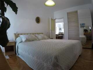 Апартаменты Apartments Aleksić Old Town Будва Апартаменты с 2 спальнями, балконом и видом на море-9